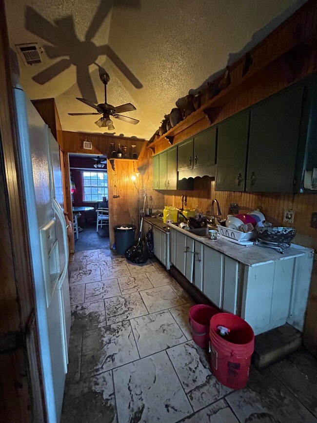 1002 Quail Hollow Galley Kitchen