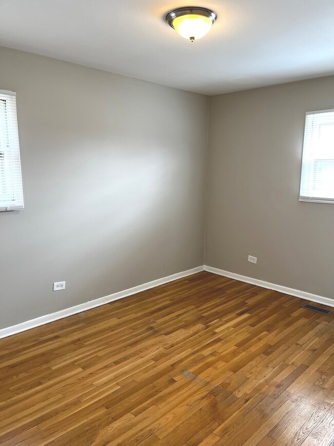 18760 Cedar Ave, Country Club Hills, IL 60478 - photo 5