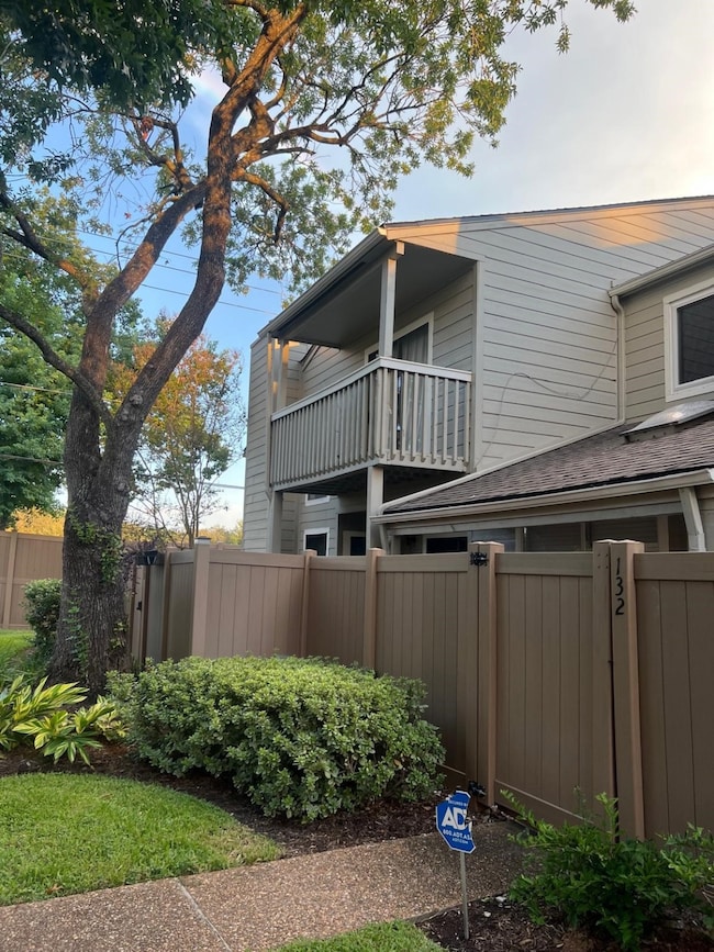 2379 Briarwest Blvd unit 132, Houston, TX 77077 - photo 3