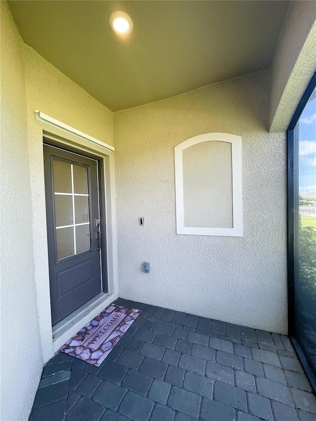 Screened-in Front Entry
