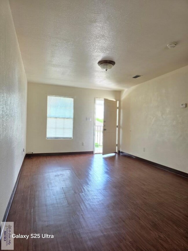 1898 Morningside Rd unit 6, Brownsville, TX 78521 - photo 3