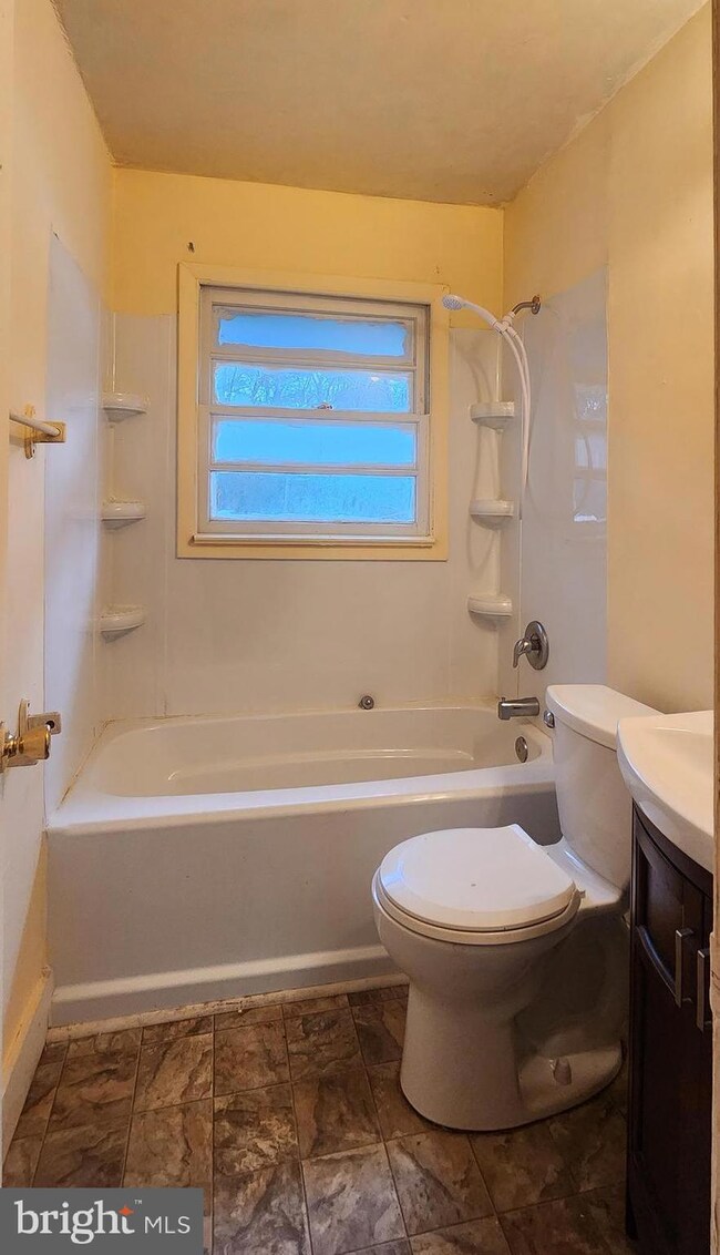 6685 Oak Shade Rd, Bealeton, VA 22712 - photo 3