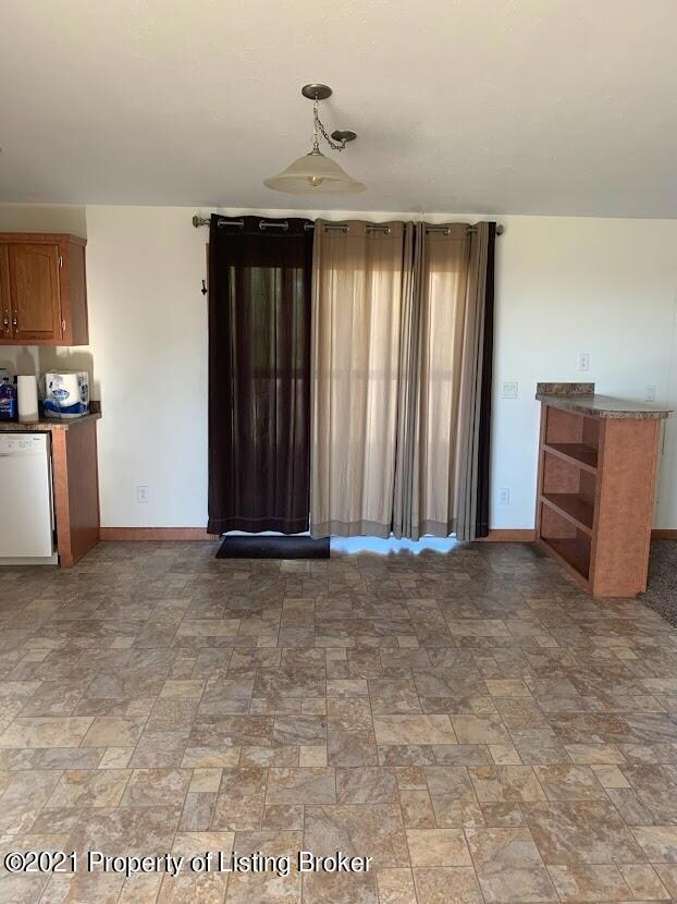 39 3rd Ave NW Dining walkout