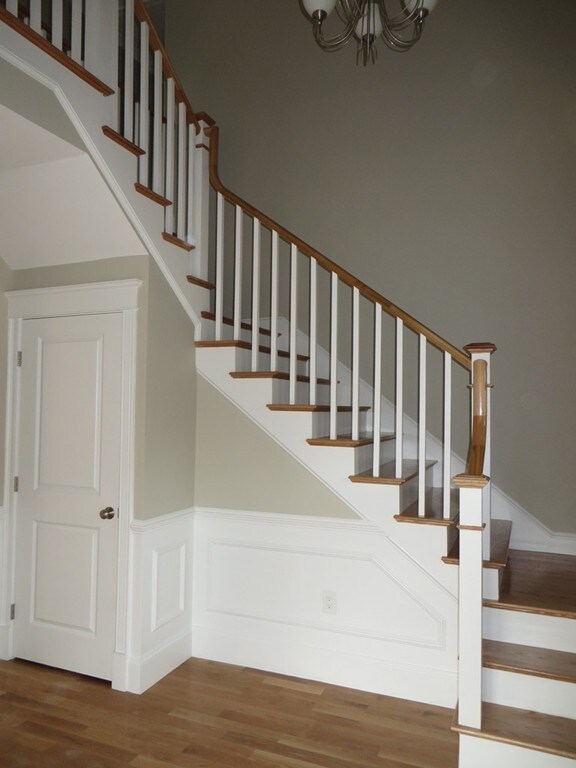 8 Emily Ln, Danvers, MA 01923 - photo 3