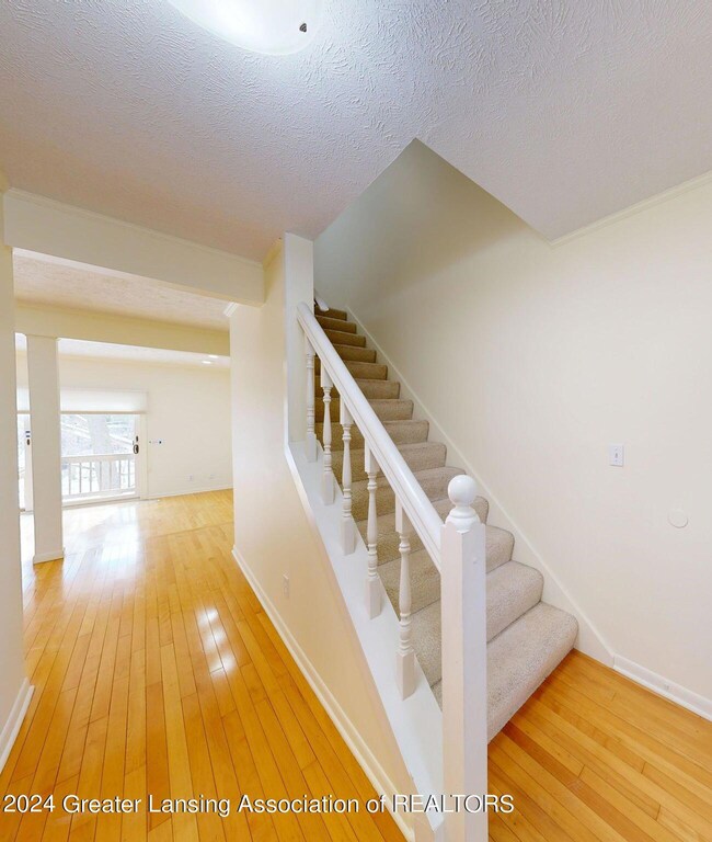 23-web-or-mls-1850 Burcham Dr (23)
