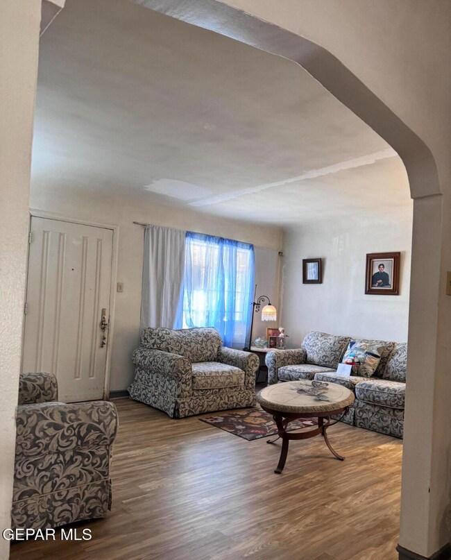 3713 Frankfort Ave, El Paso, TX 79930 - photo 6