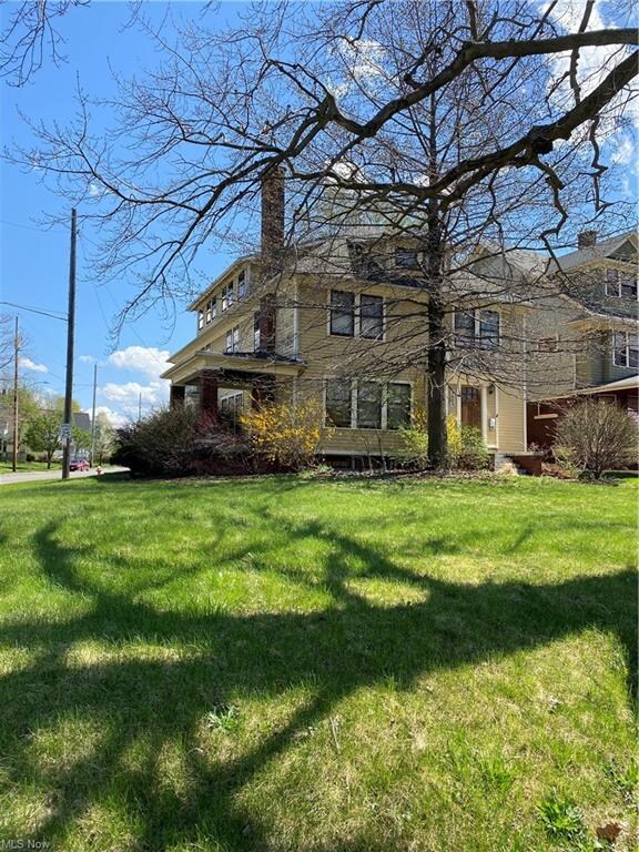 Front and side view.  Look at all the windows.