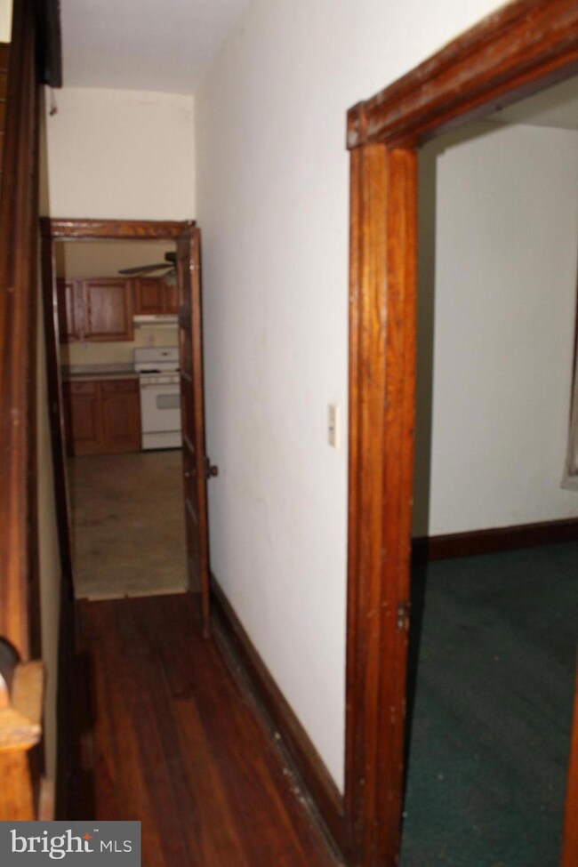 3748 Sharp St, Philadelphia, PA 19127 - photo 5