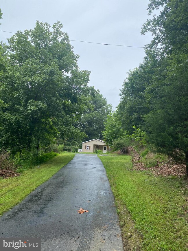 1815 Back Rd, Sharpsburg, MD 21782 - photo 3