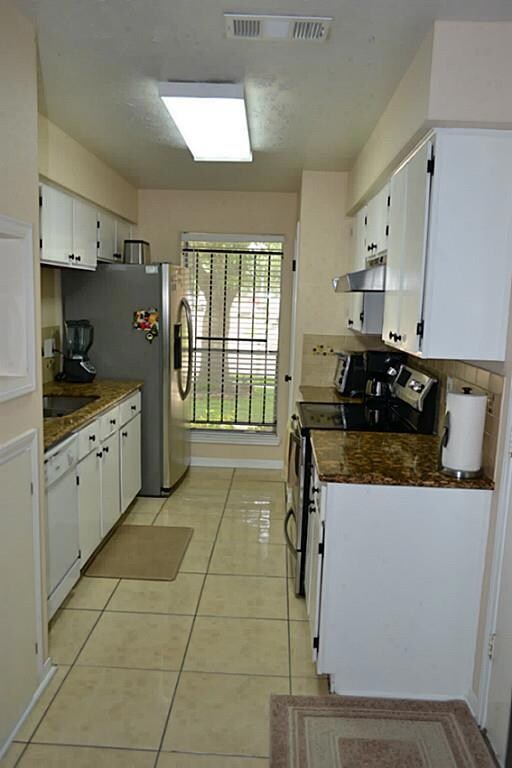 8343 E Ridge Dr, Houston, TX 77040 - photo 6