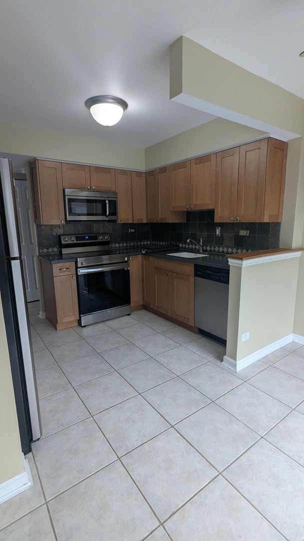 2233 Flower Ct unit 128, Schaumburg, IL 60194 - photo 7