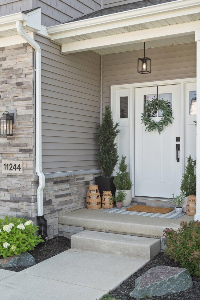 11244 Fayette St, Crown Point, IN 46307 - photo 6