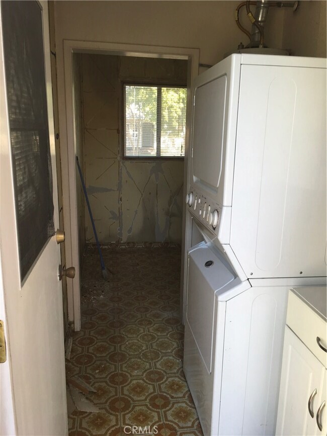 2942 Hardwick St, Lakewood, CA 90712 - photo 5