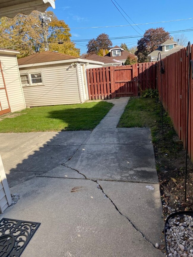 739 Hull Ave, Westchester, IL 60154 - photo 2