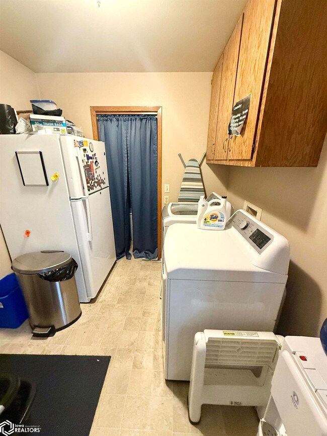 718 Alta Vista Dr, Carroll, IA 51401 - photo 4