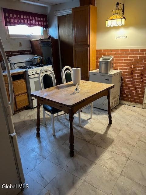 102 Degraff St, Schenectady, NY 12308 - photo 3