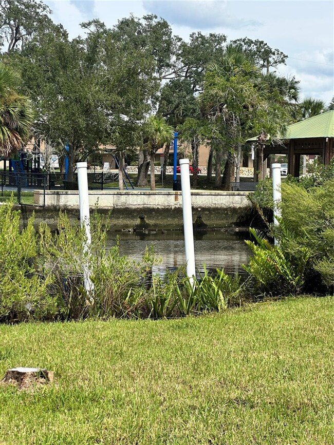 5649 Tidalwave Dr, New Port Richey, FL 34652 - photo 6