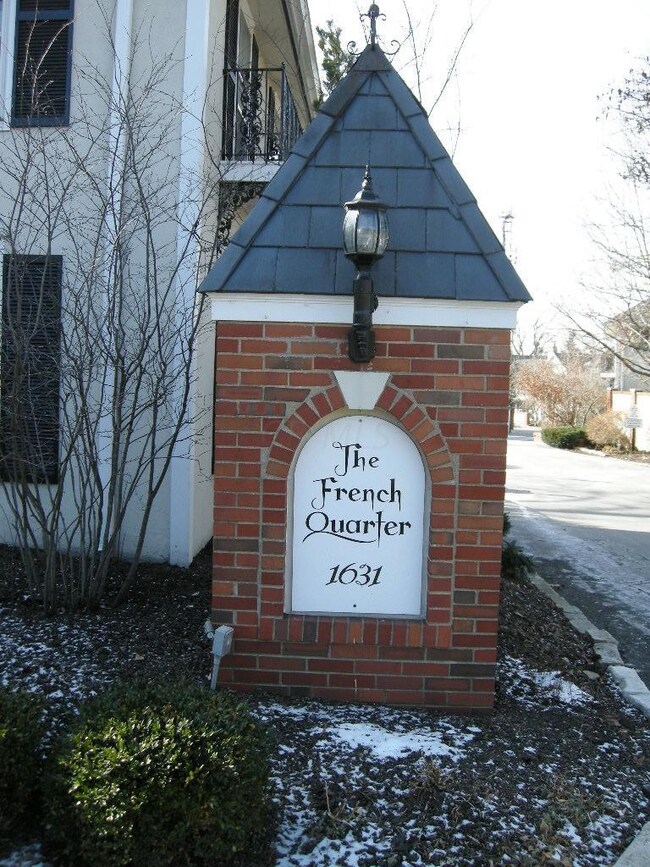 Sign close