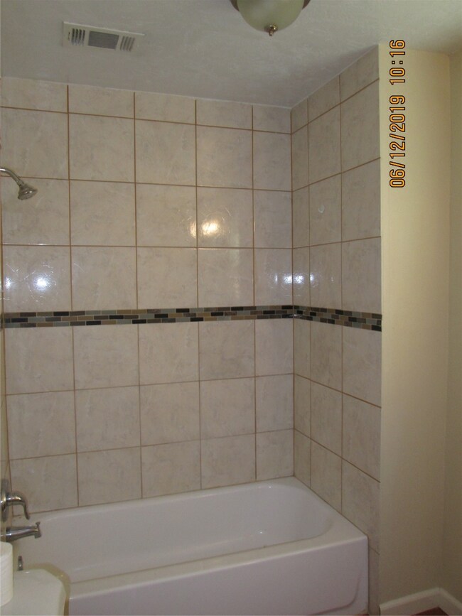 203 E 38th St unit 3804, Houston, TX 77018 - photo 4