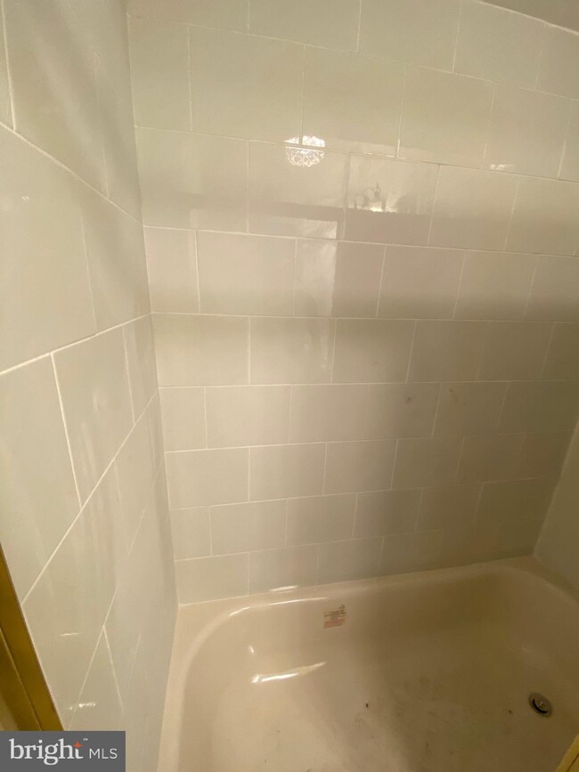 120 Annapolis Rd, Pennsville, NJ 08070 - photo 4