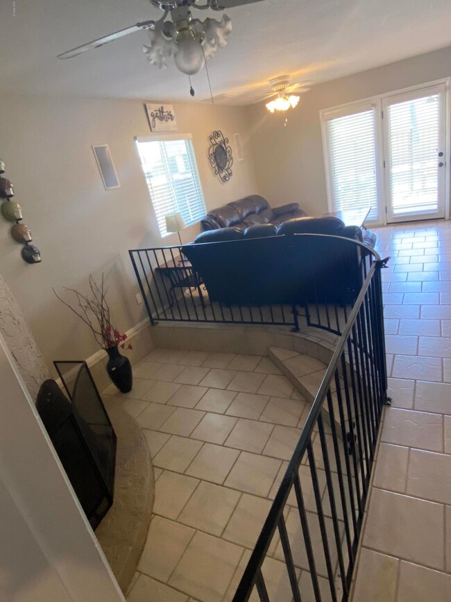 family room calavar