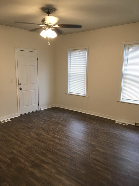 862 Locust St unit 1, Fall River, MA 02720 - photo 3