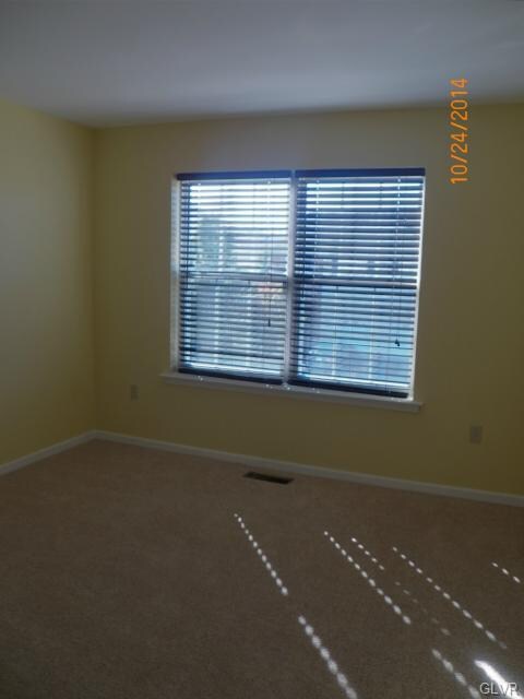 3645 Clauss Dr, Macungie, PA 18062 - photo 5