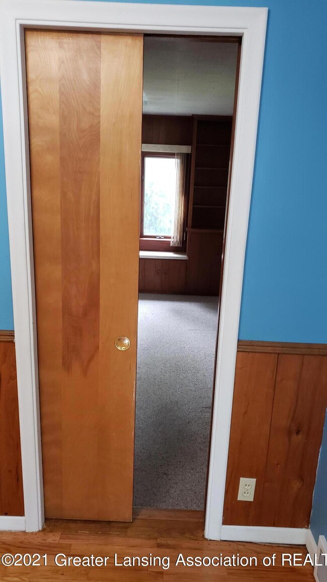 Pocket door to Family room