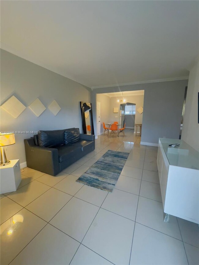 8100 Harding Ave unit 511, Miami Beach, FL 33141 - photo 4