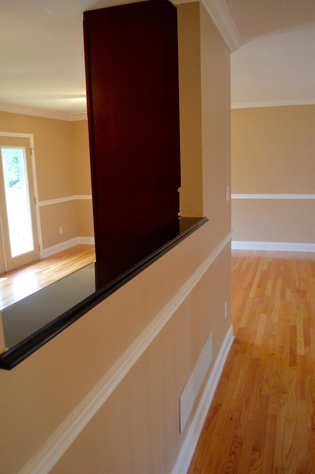 2725 Cardinal Dr, East Chicago, IN 46312 - photo 3