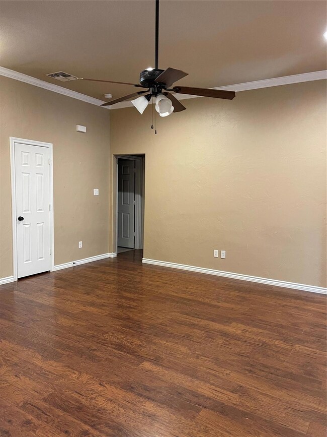 1605 N McDonald Ave, Decatur, TX 76234 - photo 7