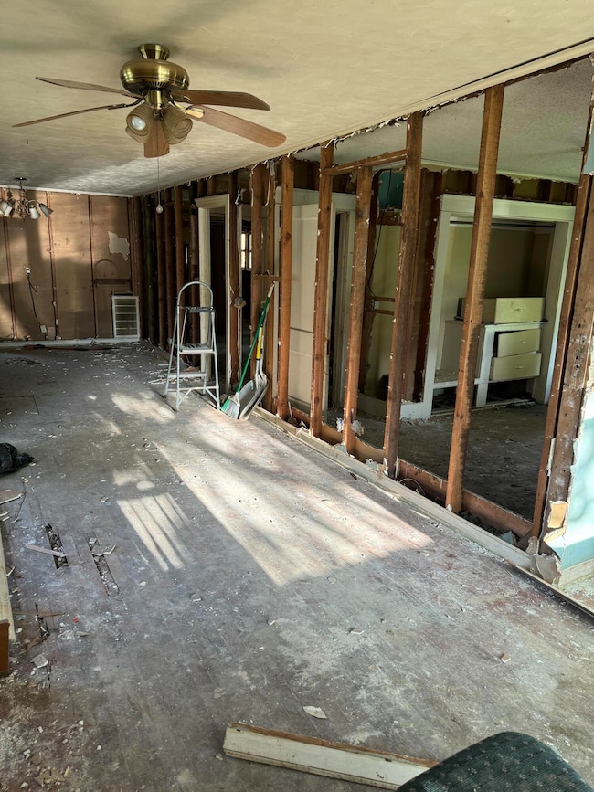 218 N Walnut St, Commerce, OK 74339 - photo 5