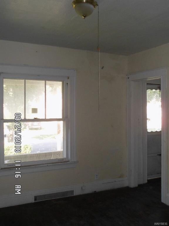 435 18th St, Niagara Falls, NY 14303 - photo 4