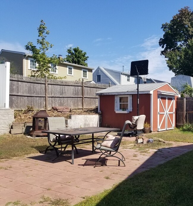 88 Agnes St, Springfield, MA 01118 - photo 6