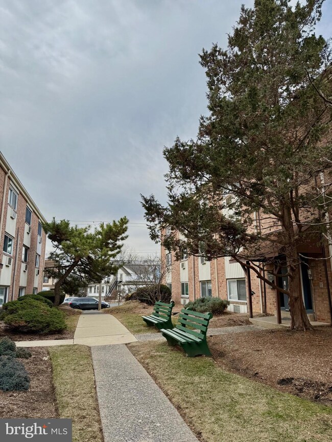 8125 W Chester Pike unit C7, Upper Darby, PA 19082 - photo 2