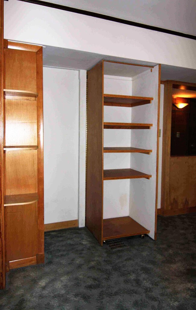 149 S Hampton Rd, Columbus, OH 43213 - photo 7