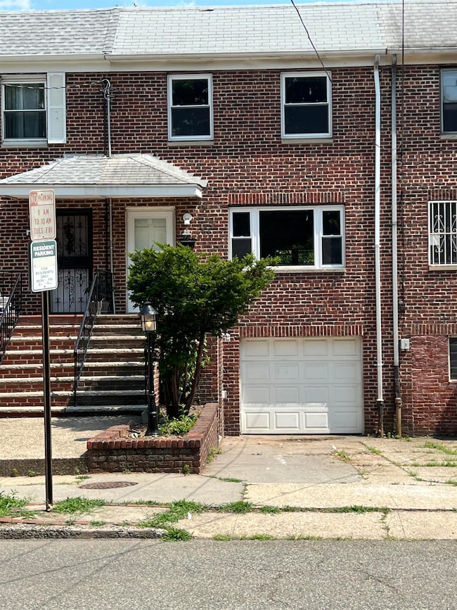 50 College Dr, Jersey City, NJ 07305 - photo 2
