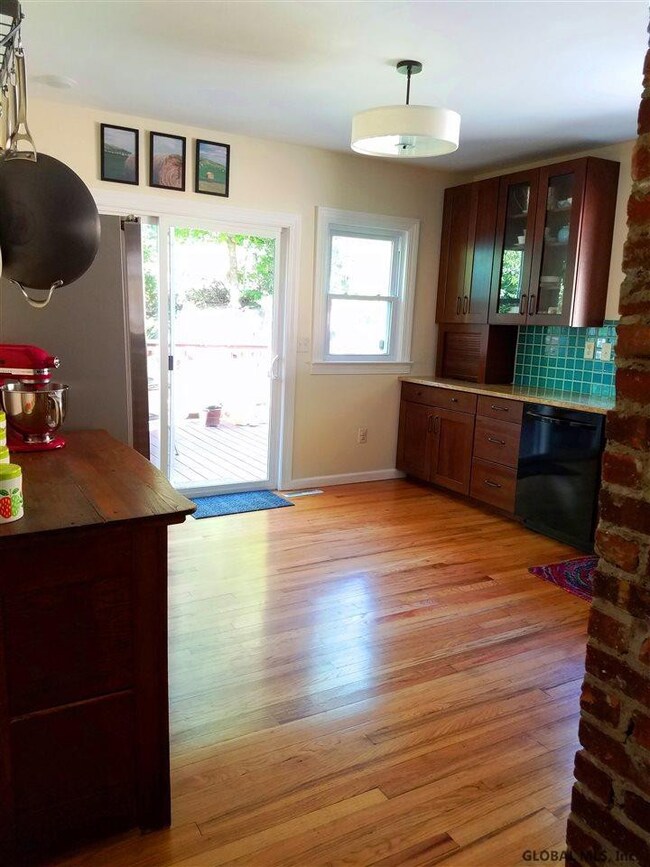 1 Seneca St, Troy, NY 12180 - photo 7