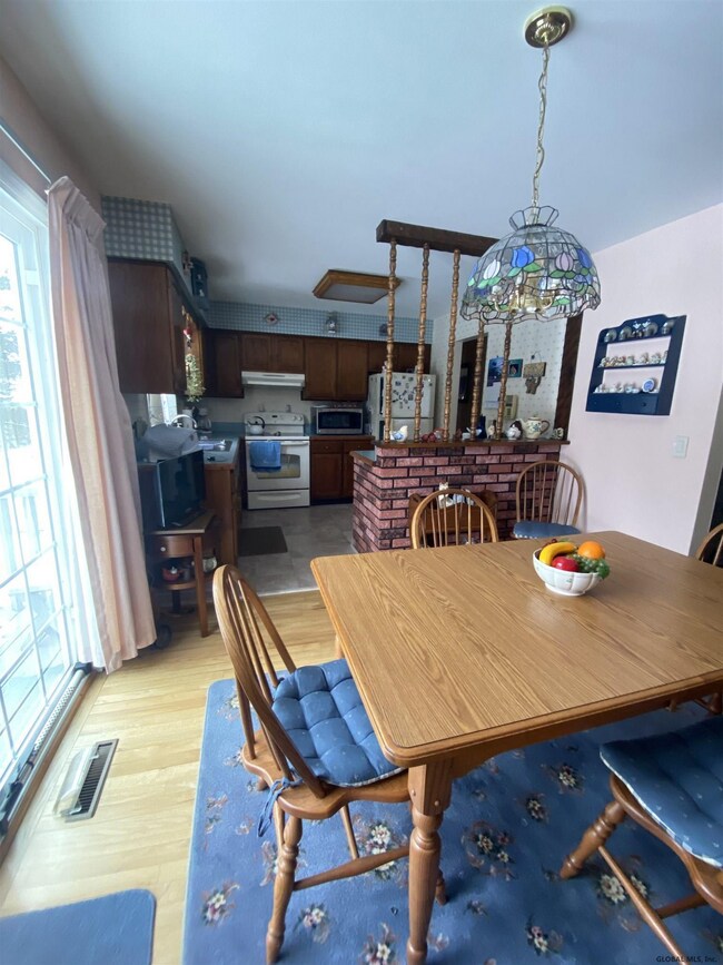 2012 Piney Point Rd, Troy, NY 12180 - photo 6