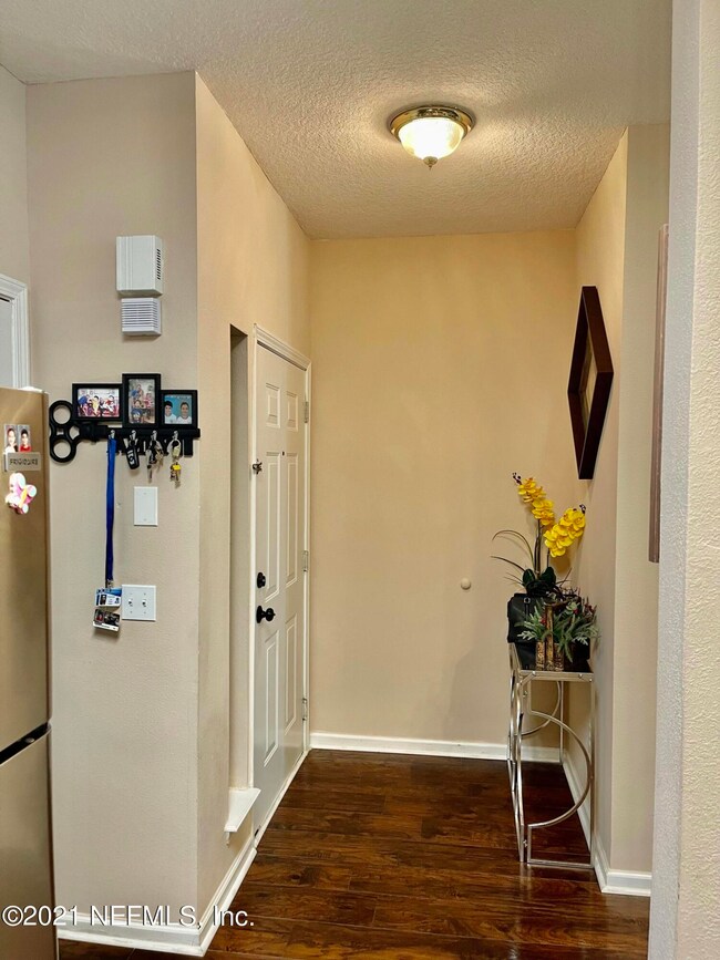 7938 Melvin Rd, Jacksonville, FL 32210 - photo 6