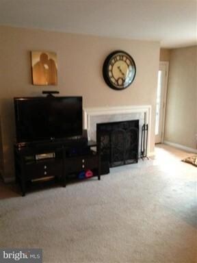 2221 Lovedale Ln unit H, Reston, VA 20191 - photo 2