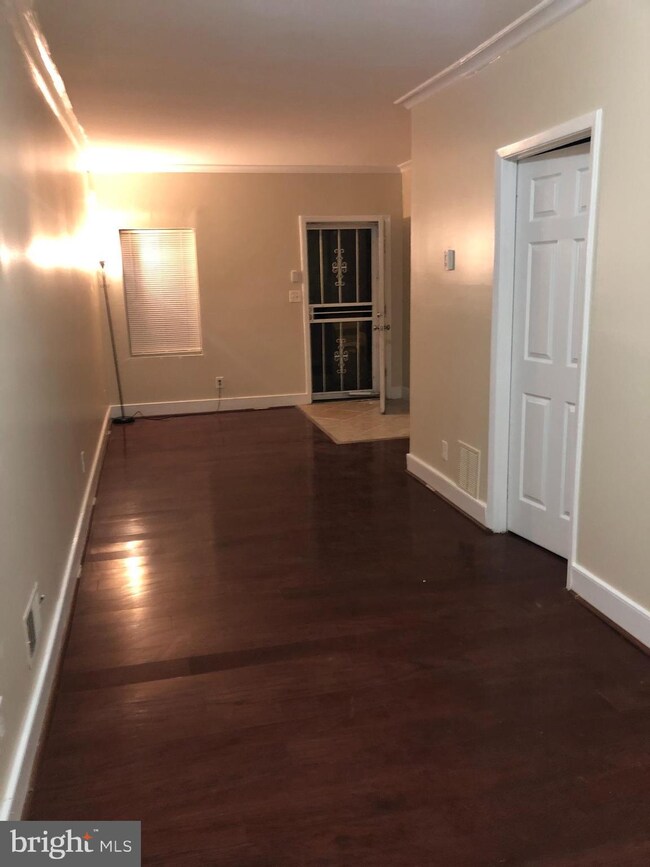 1321 E Eager St, Baltimore, MD 21205 - photo 4