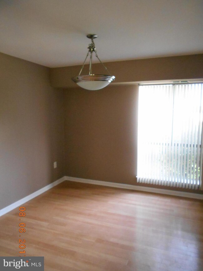 17820 Buehler Rd unit 173, Olney, MD 20832 - photo 5