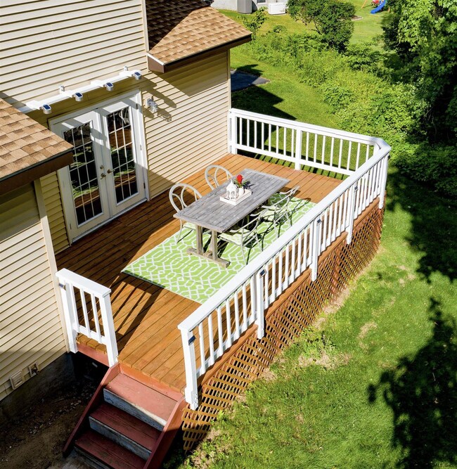 1261 Cranbrook Ct, Schenectady, NY 12309 - photo 2