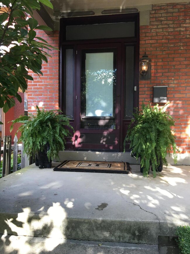 1276 Hunter Ave, Columbus, OH 43201 - photo 6