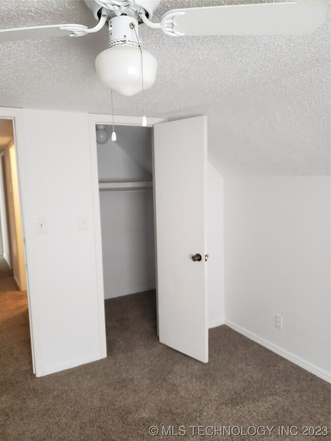 110 E 9th St S, Claremore, OK 74017 - photo 6