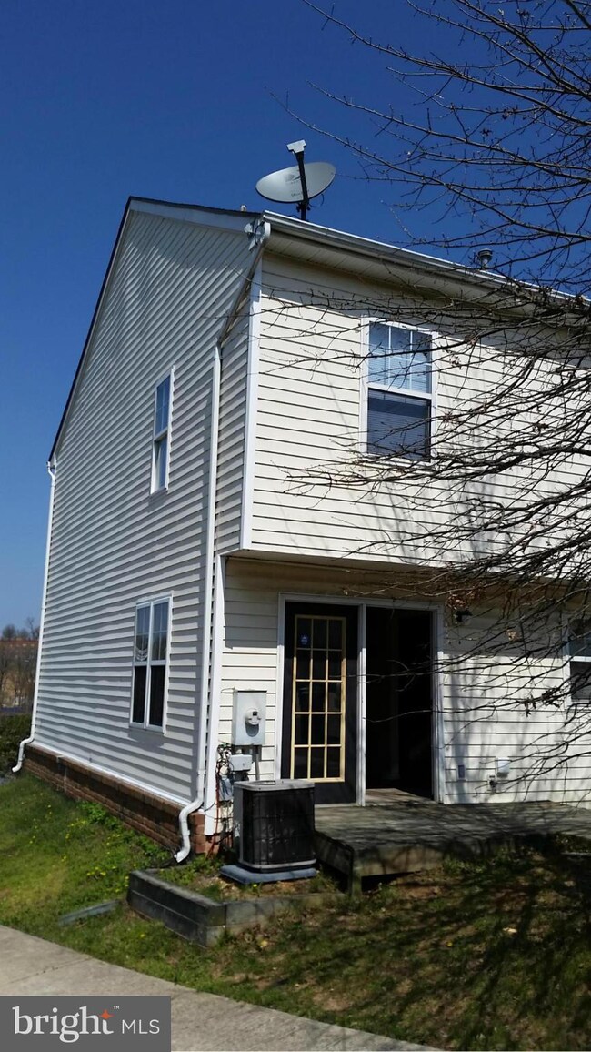 919 Blakney St SE, Washington, DC 20032 - photo 3