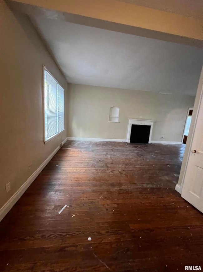 404 W Elm St, Carbondale, IL 62901 - photo 6