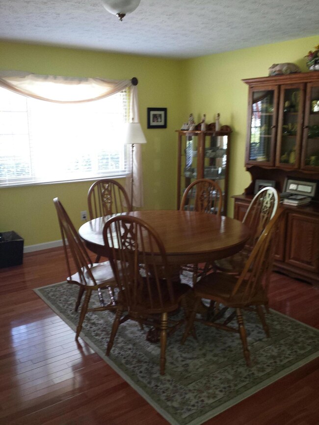 7214 Harborton Way, Louisville, KY 40228 - photo 3