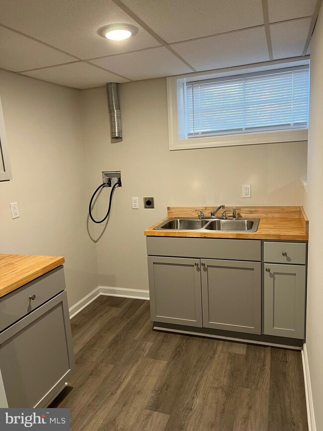 132 Briarwood Cir unit 3, Berkeley Springs, WV 25411 - photo 2